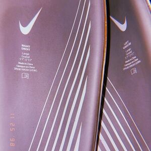 Nike USA Mercurial Shin Guards - size Large, white and blue.